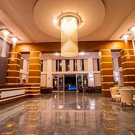 Karya Family Hotel 4*