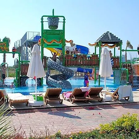 Karya Family Hotel