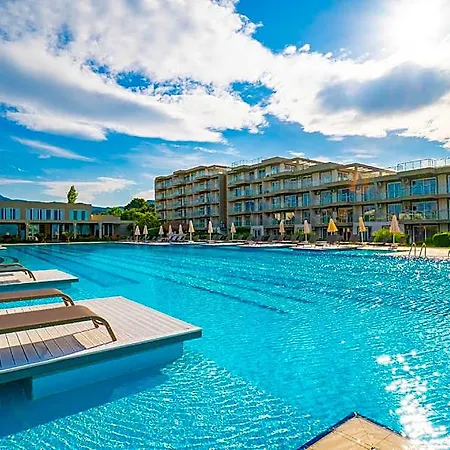 Karya Family Hotel